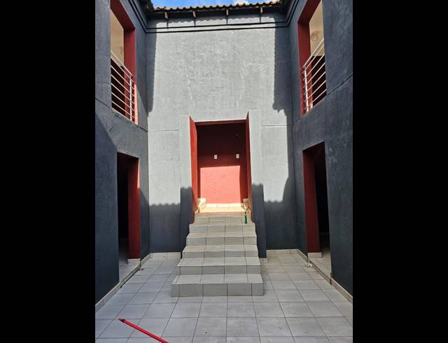 2 BEDROOM PROPERTY TO RENT IN MANIINI